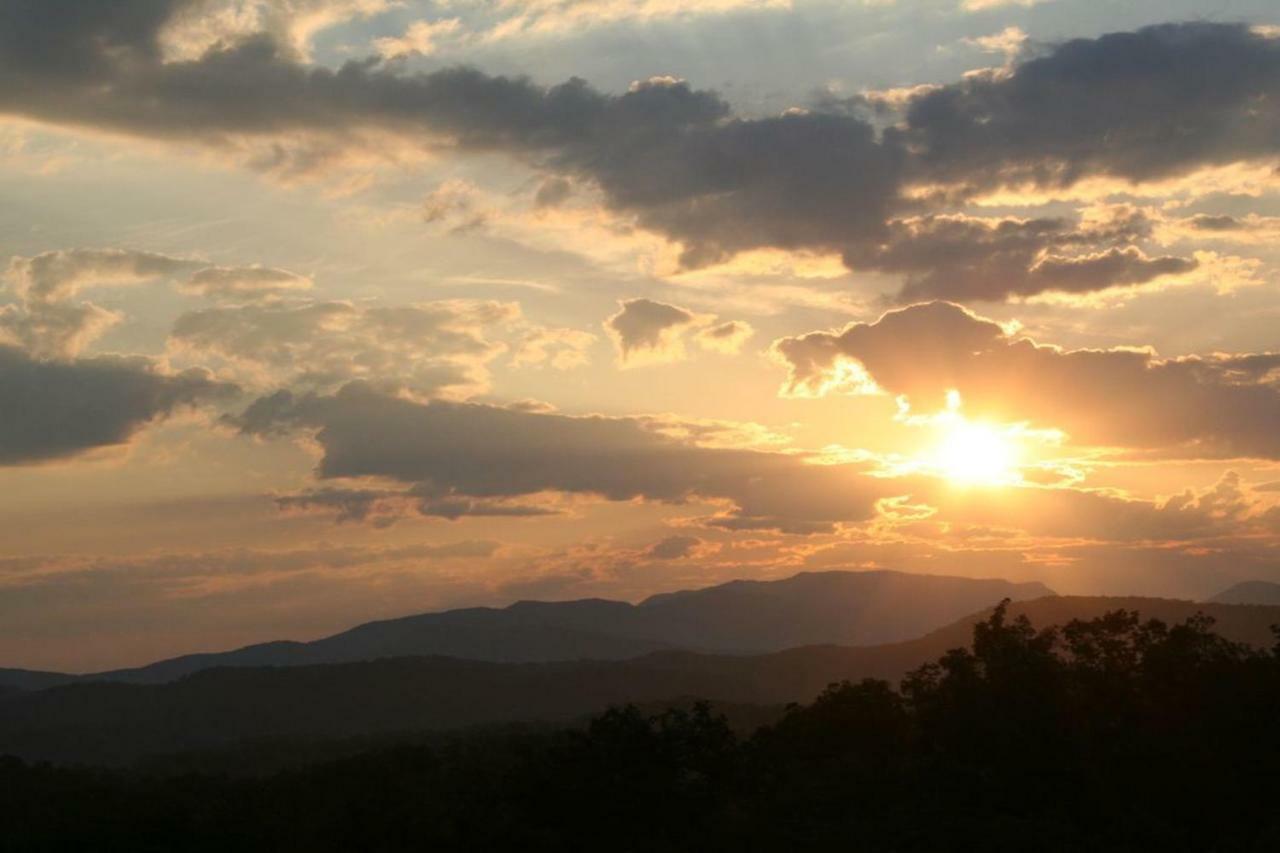 Smoky Mountain View Villa Sevierville Exterior photo